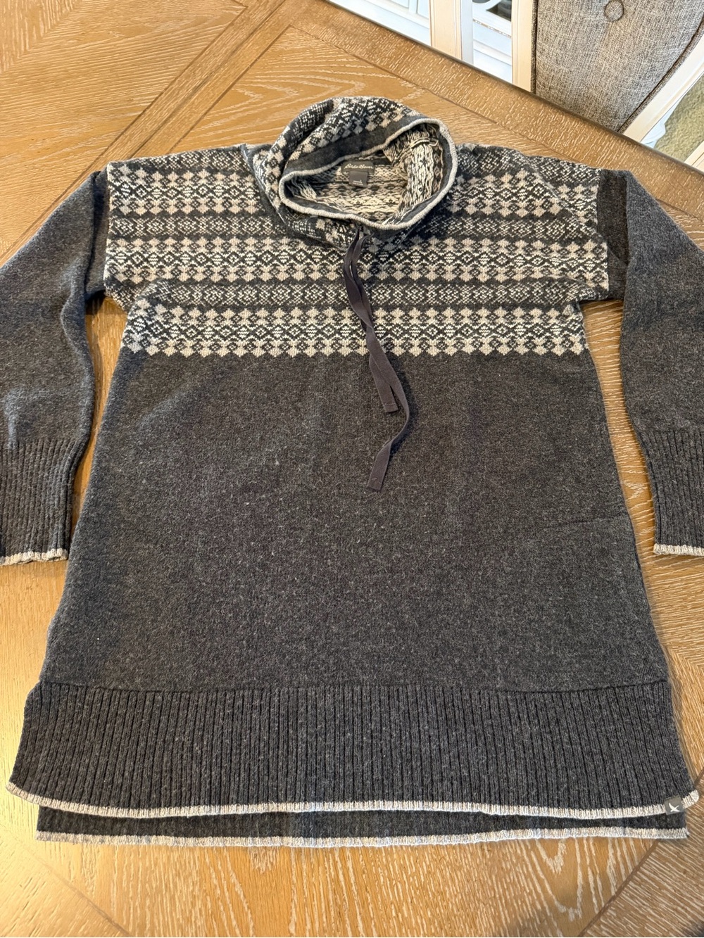 Eddie Bauer Women’s Charcoal and Light Gray Fair Isle Sweater -size L